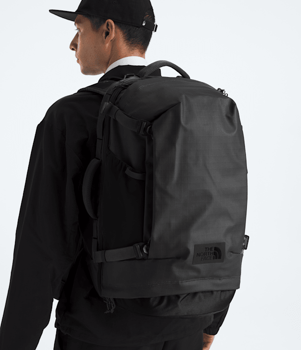 Base-Camp-Voyager-Pro-Travel-Pack-TNF-MODELBACK.png