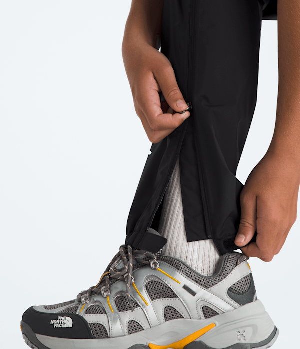 Boys-Girls-Antora-Rain-Pants-TNF-MODELALT1.png
