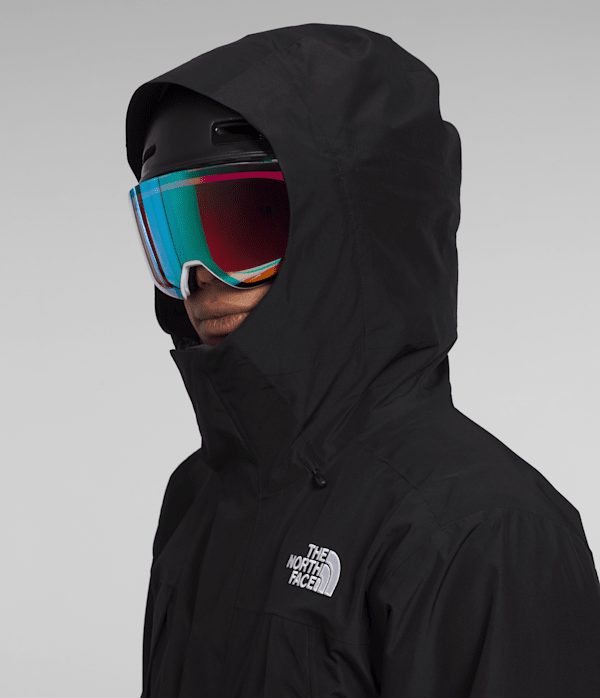 Mens-Clement-Triclimate-Jacket-TNF-MODELHOOD2.png