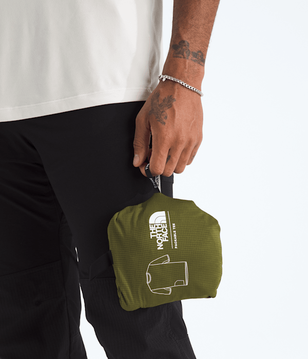 Mens-LIGHTRANGE-Packable-ShortSleeve-Tee-TNF-MODELALT6.png