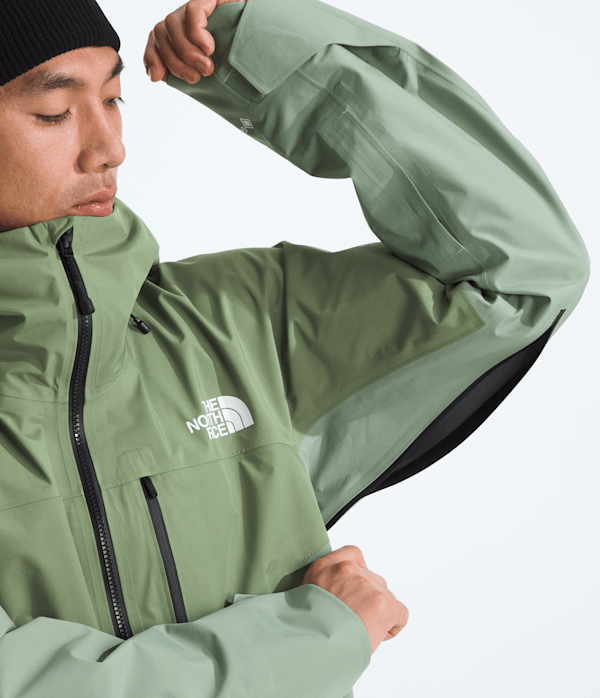 Mens-Summit-Series-Eastwall-GORETEX-Jacket-TNF-MODELALT2.png