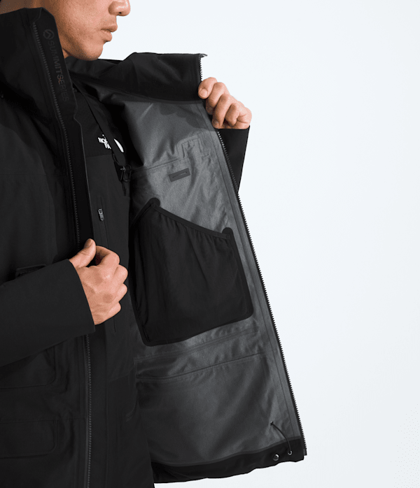 Mens-Summit-Series-Verbier-GORETEX-Jacket-TNF-MODELINT.png