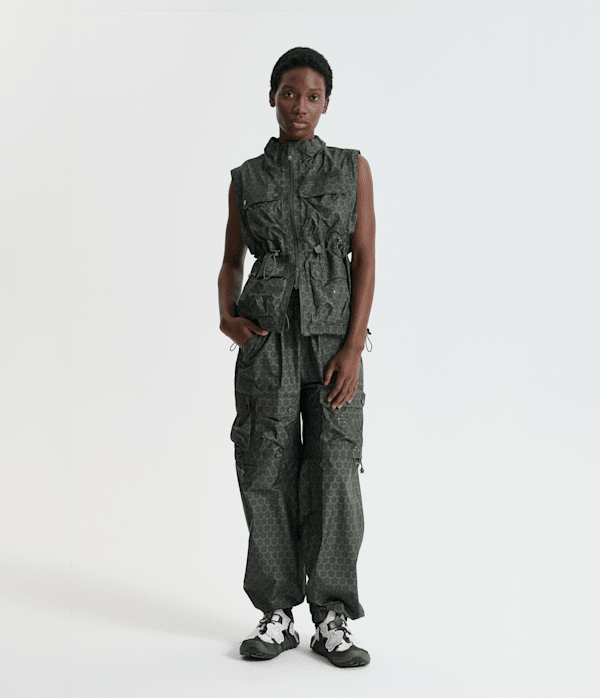 TNF-x-Cecilie-Bahnsen-Tenzin-Convertible-Jacket-TNF-ALT3.png