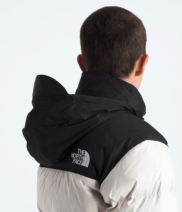 Womens-1996-Retro-Nuptse-Jacket-TNF-MODELHOOD4.png