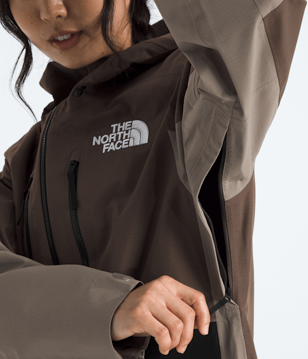 Womens-Dragline-Jacket-TNF-MODELALT2.png
