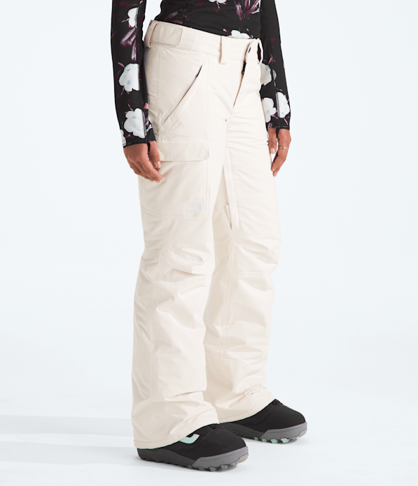 Womens-Freedom-Insulated-Pants-TNF-MODEL34.png