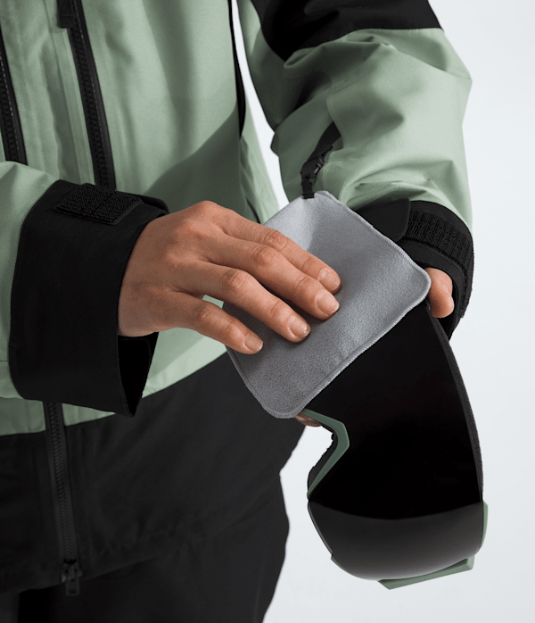 Womens-GORETEX-Hex-Jacket-TNF-ALT1.png