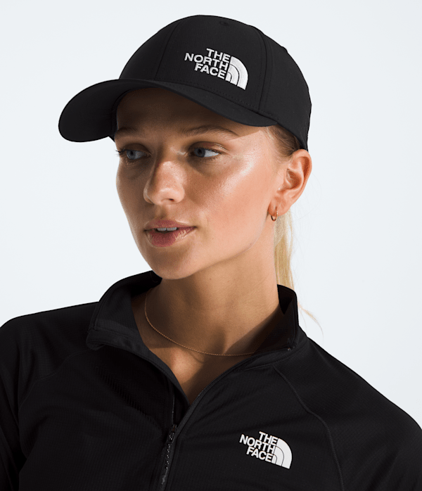Womens-Horizon-Hat-TNF-MODELBACK.png