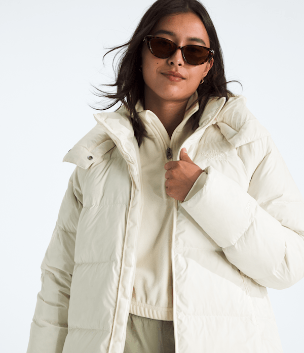Womens-Hydrenalite-City-Long-Down-Hooded-Parka-TNF-HERO2.png