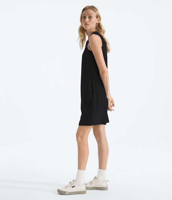 Womens-Packable-Dress-TNF-MODEL34.png