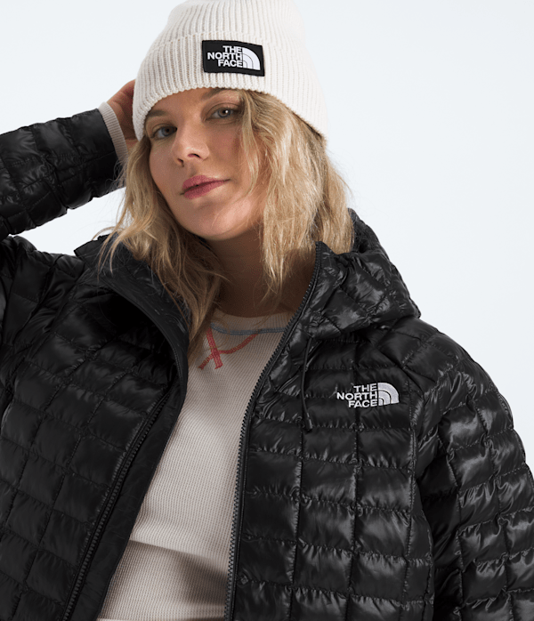 Womens-Plus-THERMOBALL-Hooded-Parka-TNF-HERO3.png