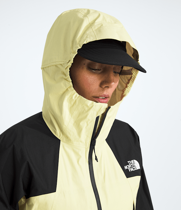 Womens-Ridgelite-Waterproof-Jacket-TNF-MODELHOOD2.png