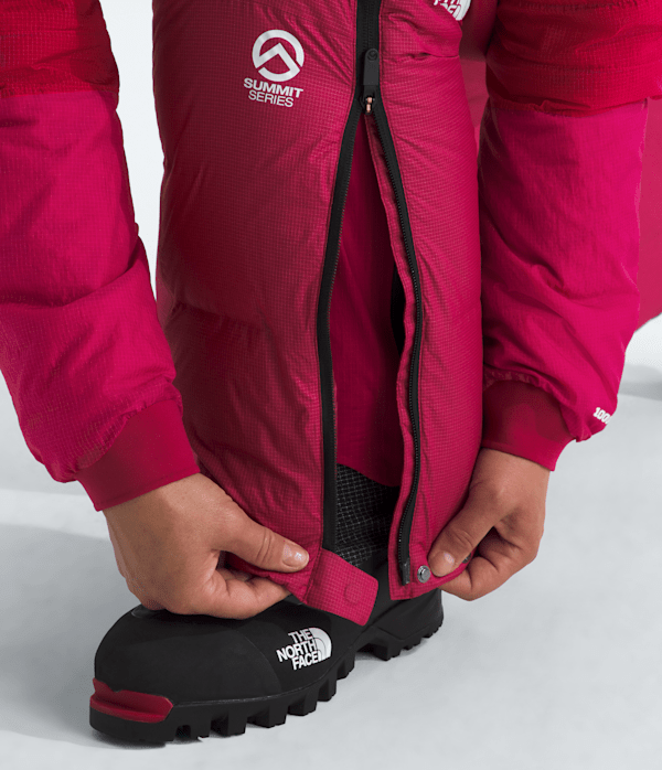 Womens-Summit-Series-CLOUD-DOWN-AMK-Pants-TNF-MODELALT1.png