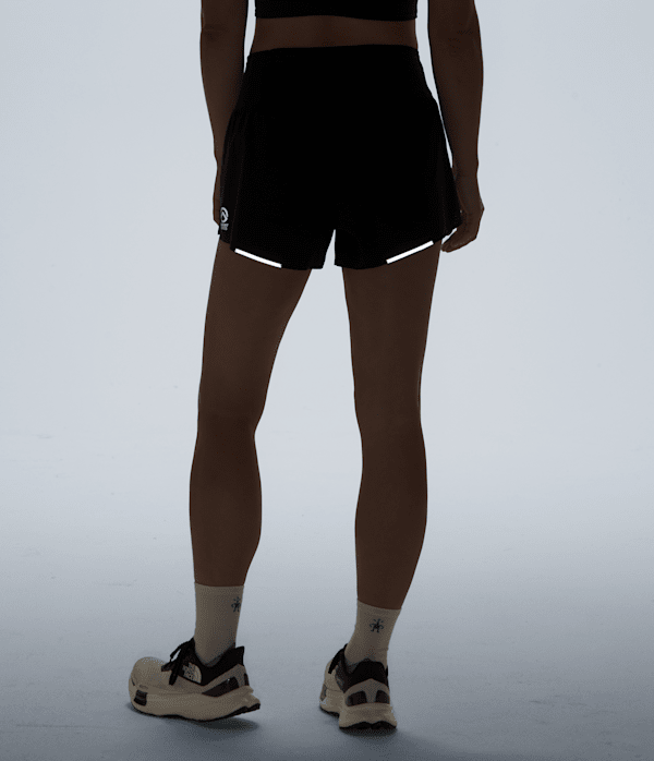 Womens-Summit-Series-Pacesetter-3-Shorts-TNF-MODELALT3.png