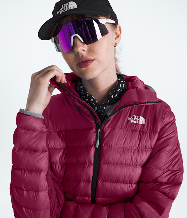 Womens-Terra-Peak-Hybrid-Hoodie-TNF-HERO3.png