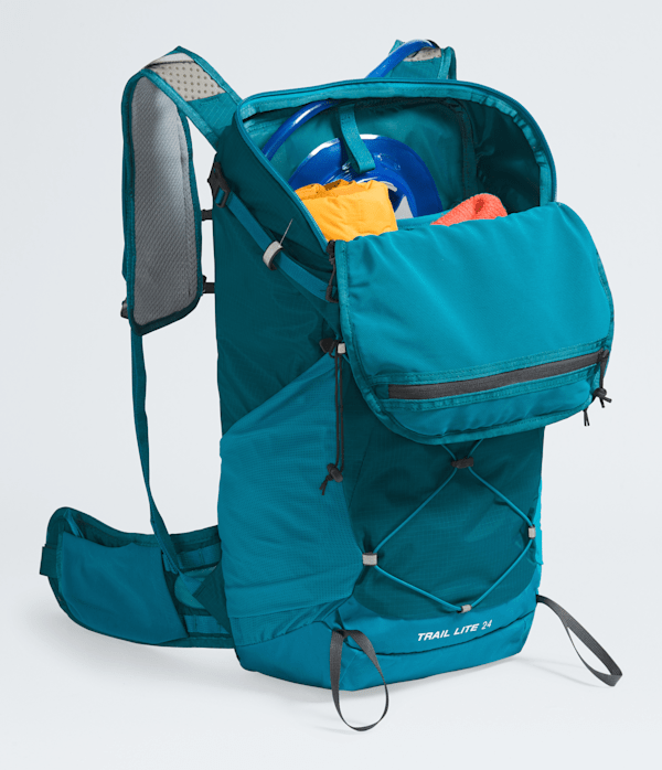 Womens-Trail-Lite-24-Backpack-TNF-INT.png