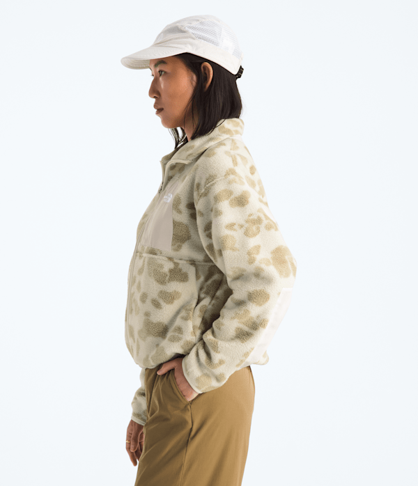 Womens-Yumiori-Off-Peak-FullZip-JacketPrint-TNF-MODEL34.png